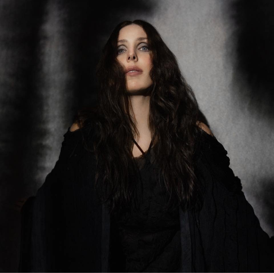 Imagem da cantora Chelsea Wolfe