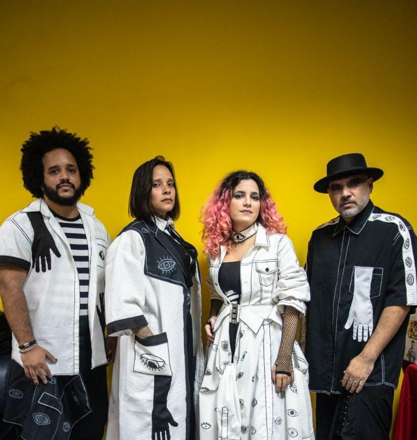 Imagem dos integrantes do Canto Cego