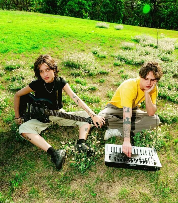 Imagem dos integrantes do duo Paira