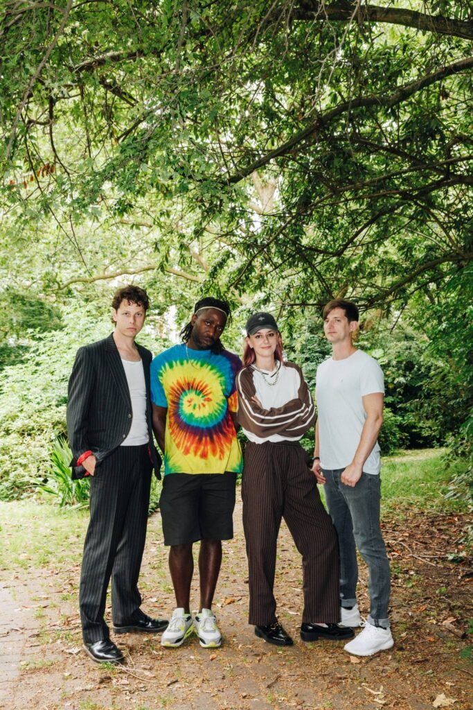 Imagem dos integrantes do Bloc Party