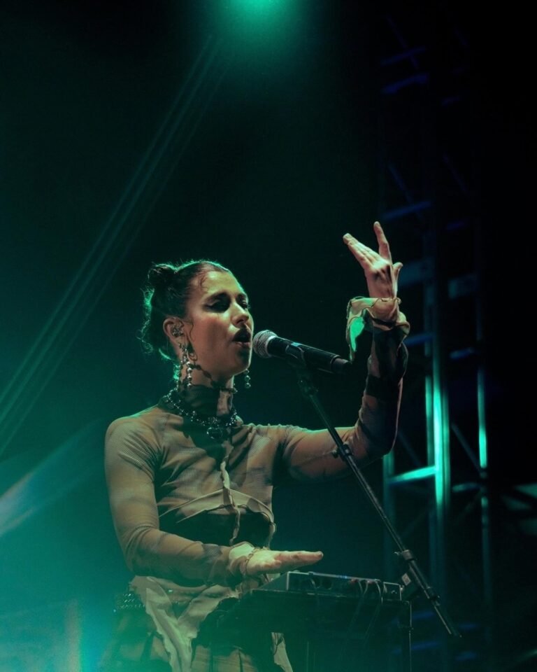 Imagem da cantora Kimbra