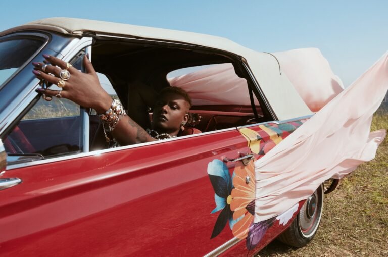 Imagem da cantora Liniker