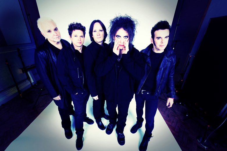 Imagem dos integrantes do The Cure