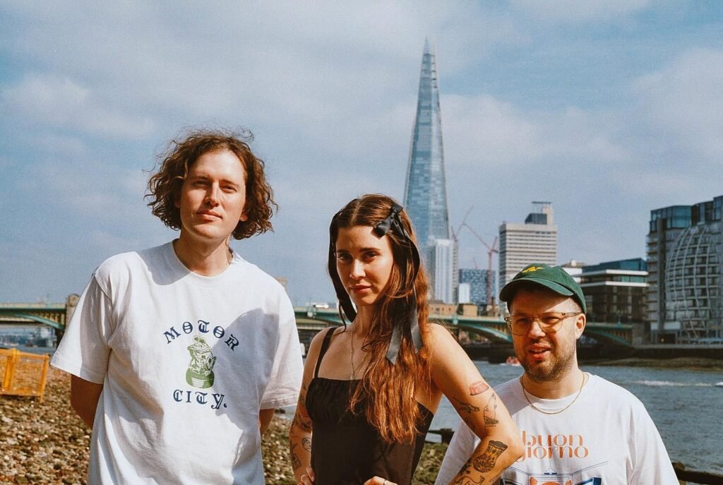 Imagem dos integrantes do Honeymoan