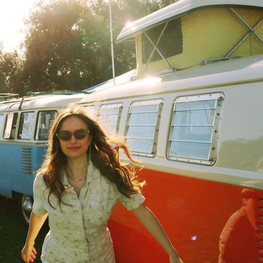 Imagem da capa do novo single da dupla Iris and The Shade