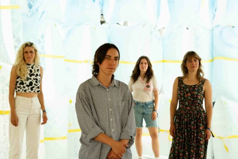 Imagem das integrantes do Chastity Belt