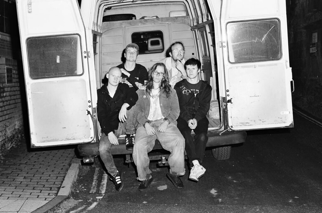 Imagem dos integrantes do Poppyshow.