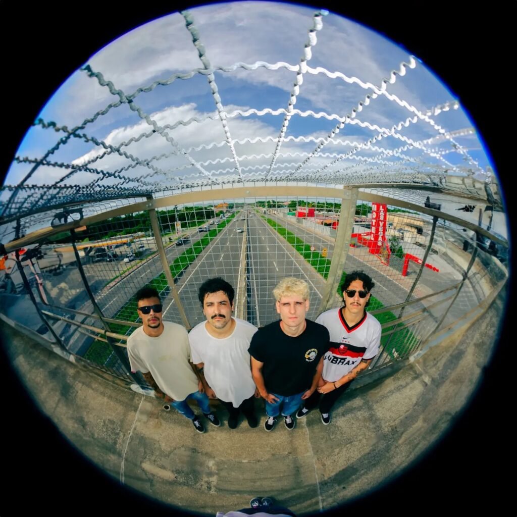 Imagem dos integrantes do Maré Tardia