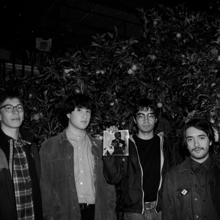 Imagem da banda chilena Confio en tus amigos.