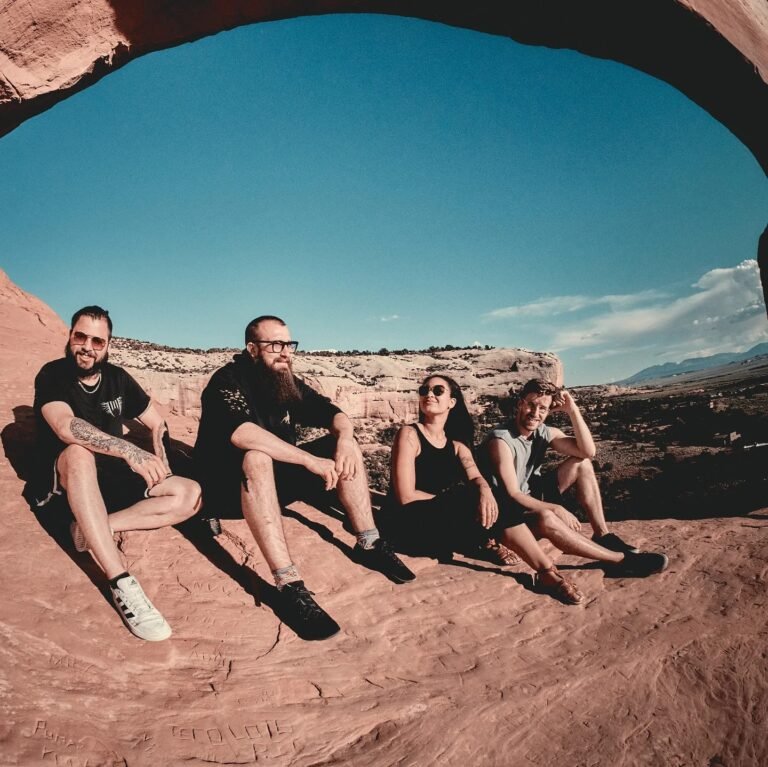 Imagem dos integrantes do Ad Infinitum