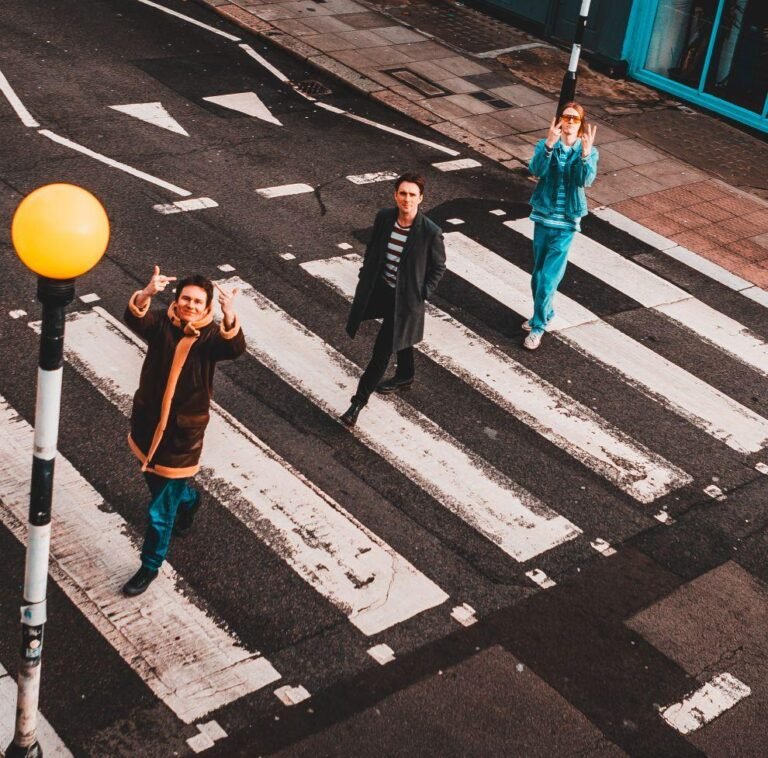 Imagem dos integrantes do False Heads.