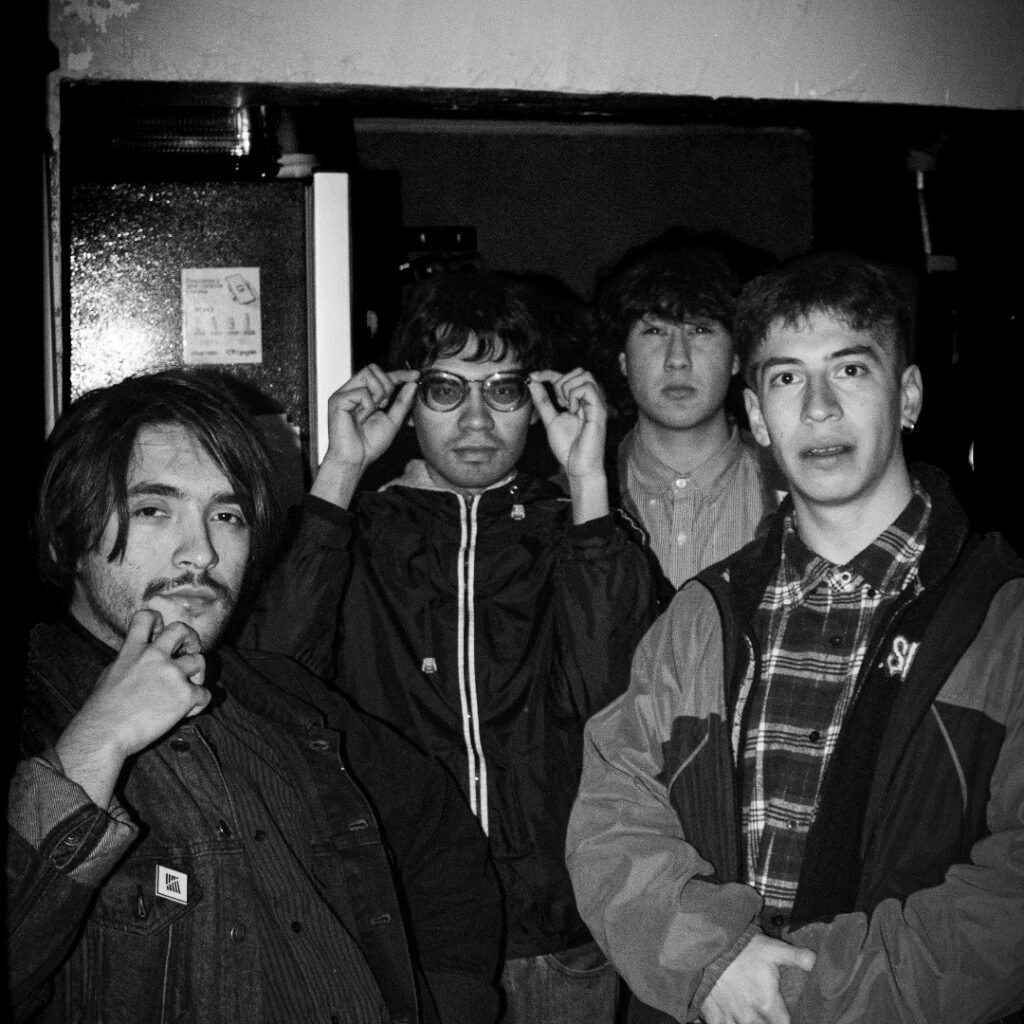 Imagem dos integrantes do Confio en Tus Amigos