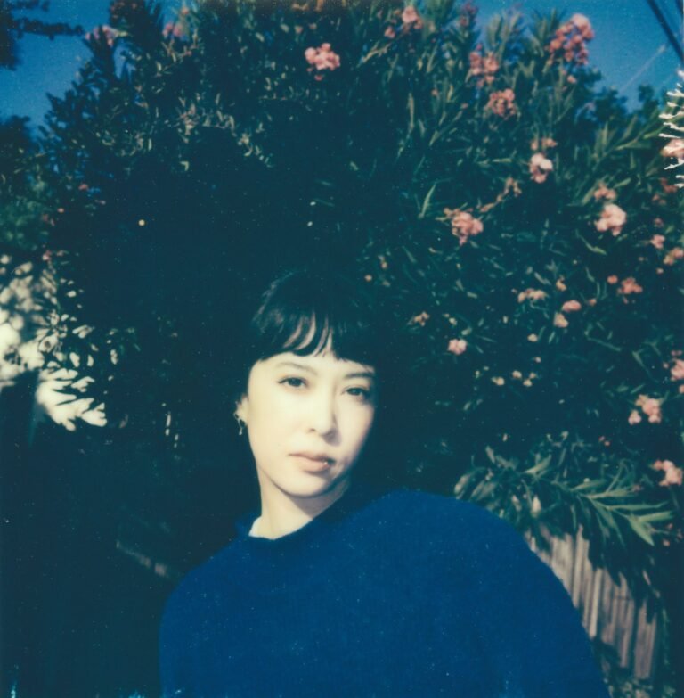 Imagem da cantora Alisa Xayalith