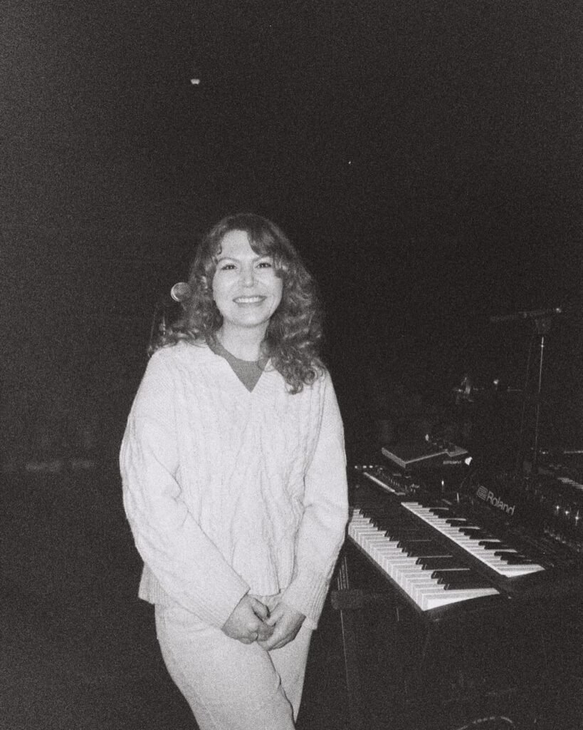 Imagem da cantora Merve Daşdemir.