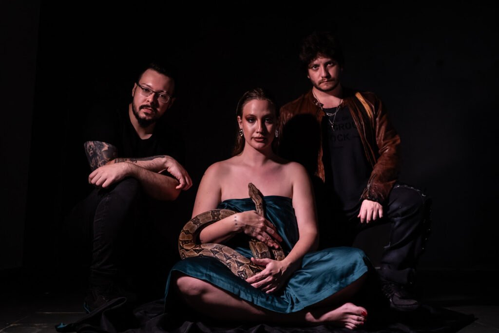 Imagem dos integrantes da banda Allen Key