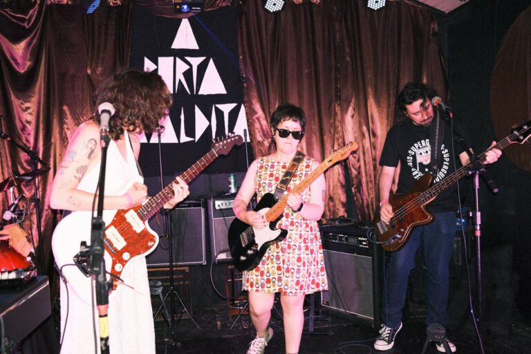 Imagem dos integrantes da Schlop