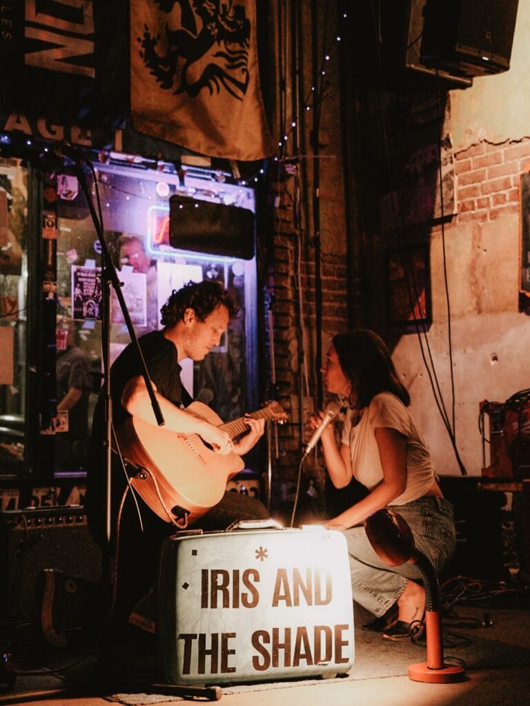Imagem dos integrantes do Iris and The Shade