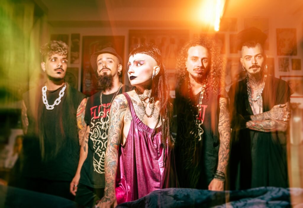 Imagem dos integrantes do Flor Et