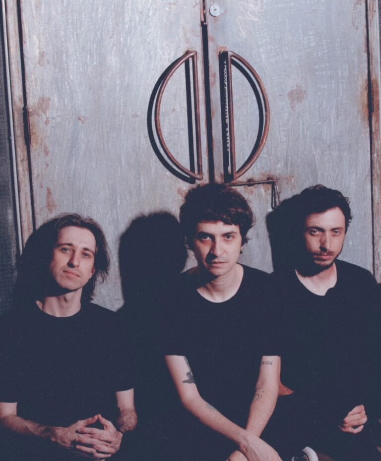 Imagem dos integrantes do Color For Shane