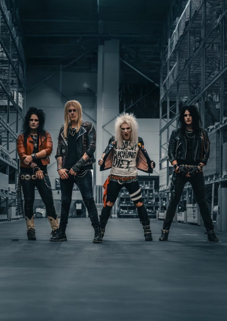 Imagem dos integrantes do Crashdiet